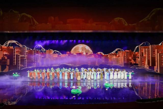 中秋国庆，备受喜爱！「月映武夷」以文化之名照亮武夷山水！