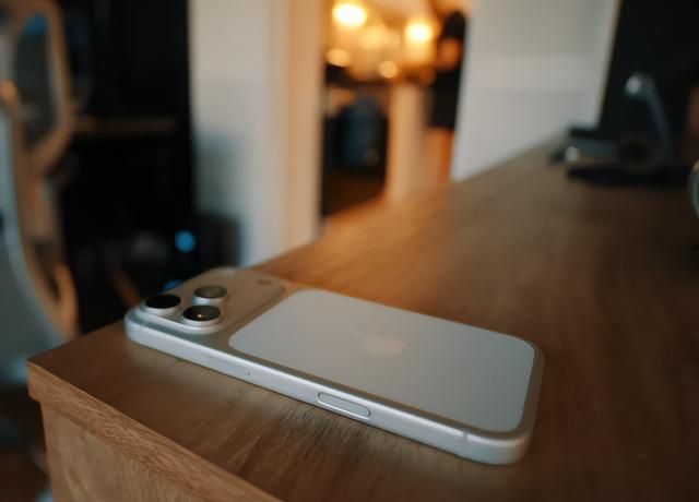 苹果实力回归，2025双11购机新风向，三款苹果手机推荐