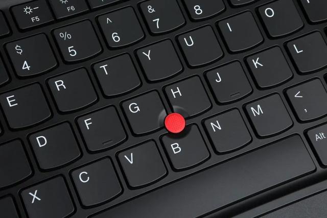 ThinkPad也用长江存储PC411 SSD——解密新一代联想ThinkPad E14 Gen7商务本性能