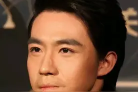 俞灏明：23岁被毁容，被女友抛弃公司放弃，如今完美大变身！图片