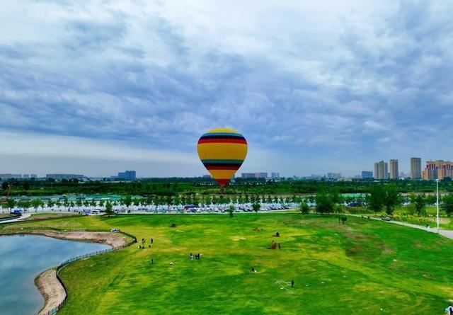 我是四川人，去了河北石家庄，不吹不黑，石家庄比网上评价还要好