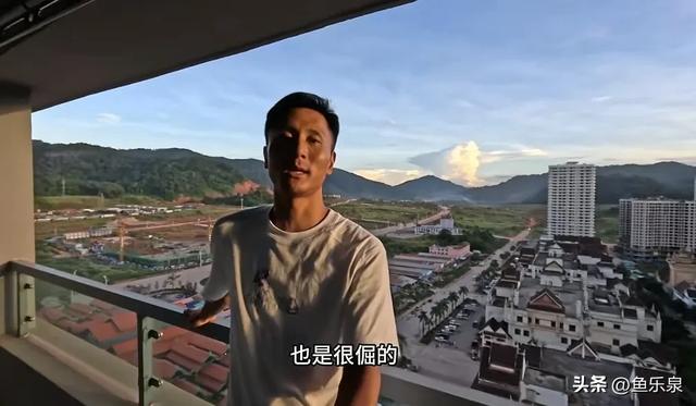 断更月余的刘伟元又骑行老挝了，感慨老挝工作也很卷
