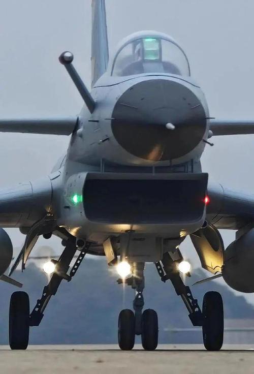 中国引进的最成功的航空发动机，30年来撑起中国空军的半边天