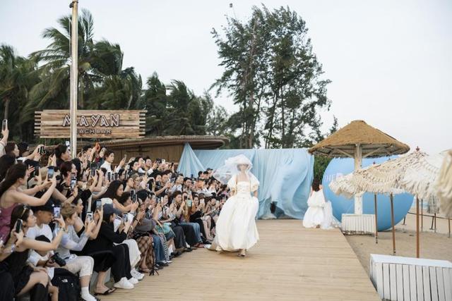 3.62亿元交易额收官 2025三亚国际婚纱时尚周成文旅消费新引擎