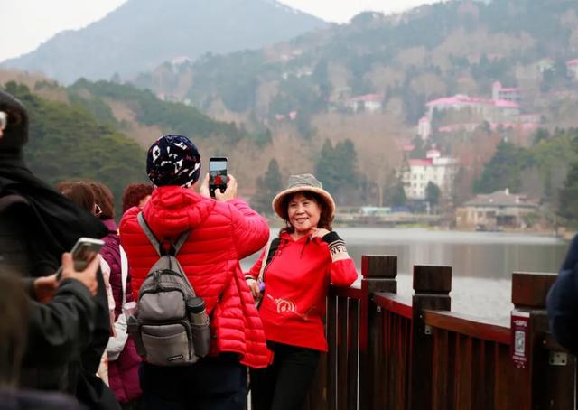 自然人文美景扮靓庐山初冬