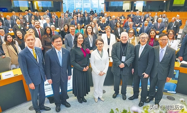 解放军强势压制，萧美琴飞离欧洲，返台前留下2句话，态度很嚣张