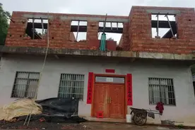 农村自建房，条形基础好还桩坑基础好？图片