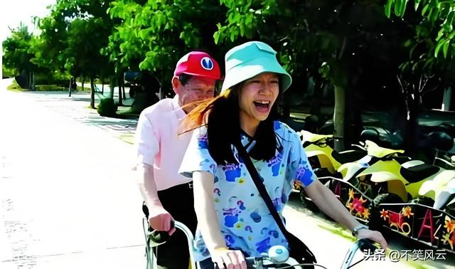 令人担忧的事还是发生，杨振宁离世仅4天，翁帆好友过往言论被扒