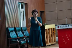专题讲座接地气，引导高校学子“树立正确恋爱观”图片