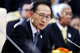 草根神话的开局，唾骂围困的结局，李明博是如何沦为财阀傀儡的？图片