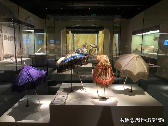 想要悠哉吃喝玩乐去哪里？来杭州“L型”街区吧，这里快乐不打烊