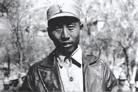 彭德怀怒斥上将为自己大摆接风宴，上将：没花钱，都是别人剩下的图片