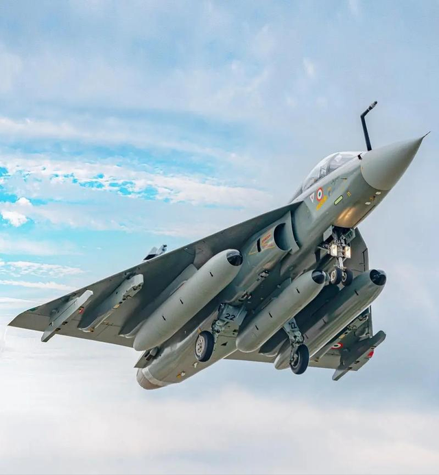 印空军告急！米格21退役，自研光辉产量低	，只能外购五代机