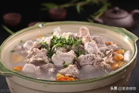 炖羊肉汤时有人先焯水，有人直接炖，都不对，教你正确做法，香图片