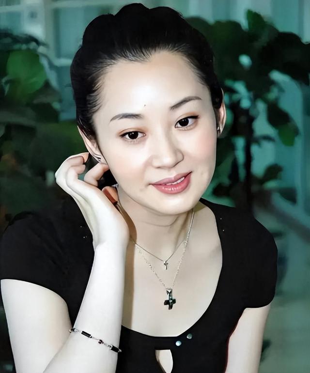 一生“风流成性、老少通吃”，被称女人中极品的她，却56岁还单身