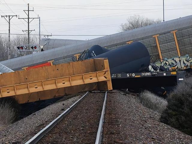 中国又创造一个世界第一！相当500辆坦克冲锋，打碎西方工业底牌