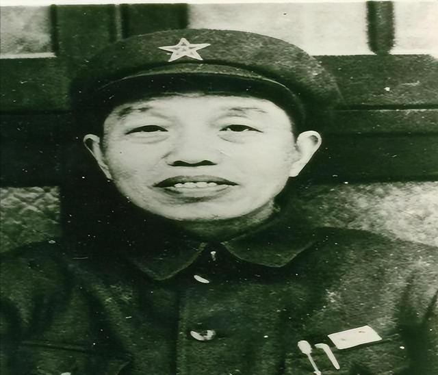 78年，谭震林怒斥汪东兴：我已经70多了，什么叫“重新做人”？