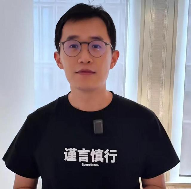 仅用一招就让自己口碑逆袭，这一次，把王腾送上热搜的不是雷军