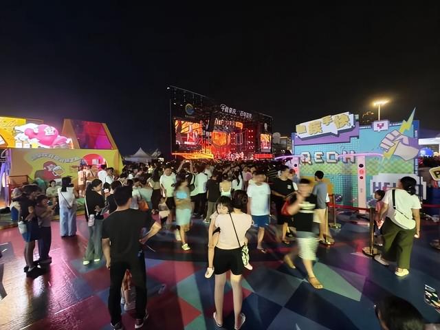 今晚精彩继续！肇庆啤酒嘉年华入场必看！