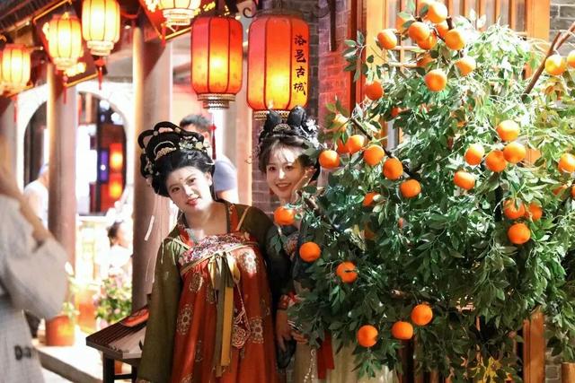 穿华服游河南，这份攻略超出片！