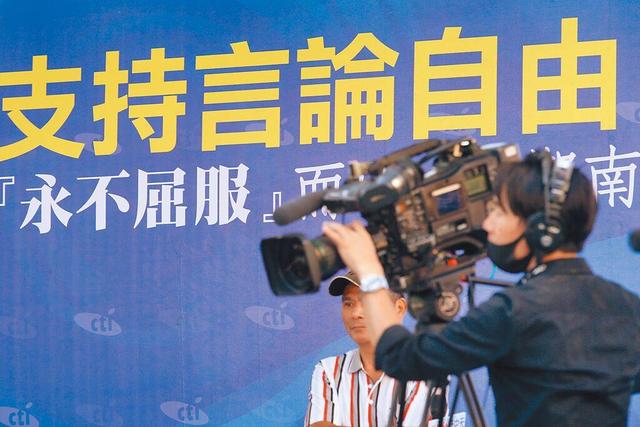 洪秀柱已返回台湾，赖清德当局称“回来就抓”，大陆四字预言结局