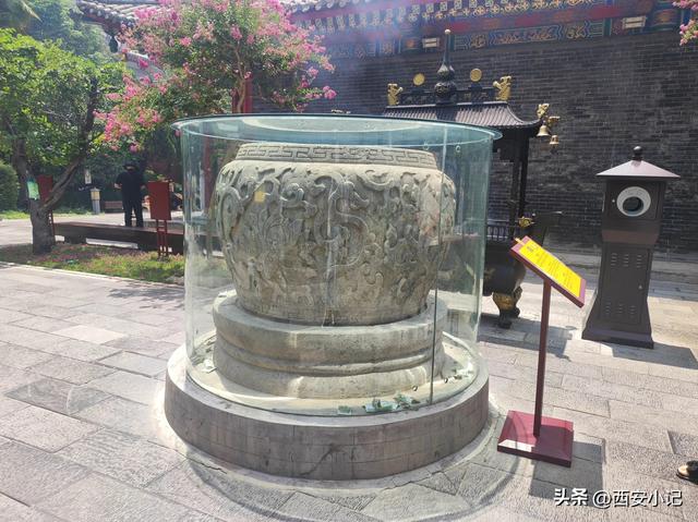西安最值得一去的寺庙，不花钱却上香祈福全有，康熙乾隆亲笔题字