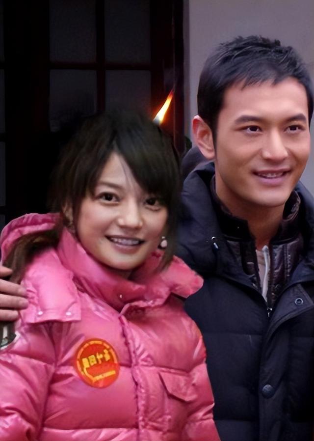 黄晓明公开点名才几天，赵薇近况接连曝光，有一点4年前就注定