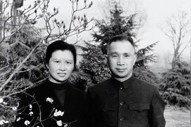 1978年粟裕将军重回谭家桥，与刘奎聊及过往：我只在这里打了败仗图片