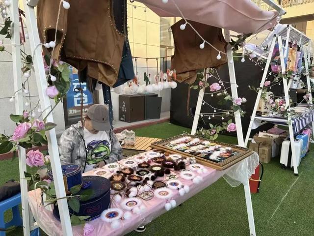 点亮北疆夏夜！鄂温克族自治旗“伊德喜”非遗美食集市暨夜市活动圆满落幕