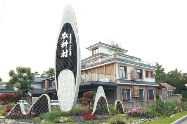 金秋双节游郫都丨这些宝藏点位藏不住了！好吃好拍还免费~