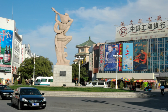 2005年的敦煌，你们有记得是什么样子吗？