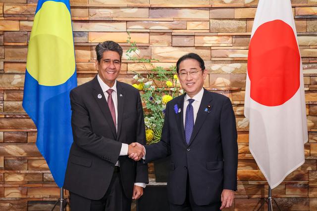 抱紧美日大腿，停飞中国航班、拒绝中国游客的小国，如今怎样了？