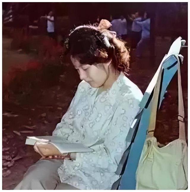 湖南一女子因长得太漂亮，55岁没上过一天班，颜值曝光后网友懵了