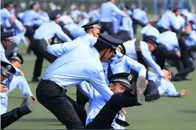 报考人数剧增，高分考生云集，2024年警校审核越来越严格图片