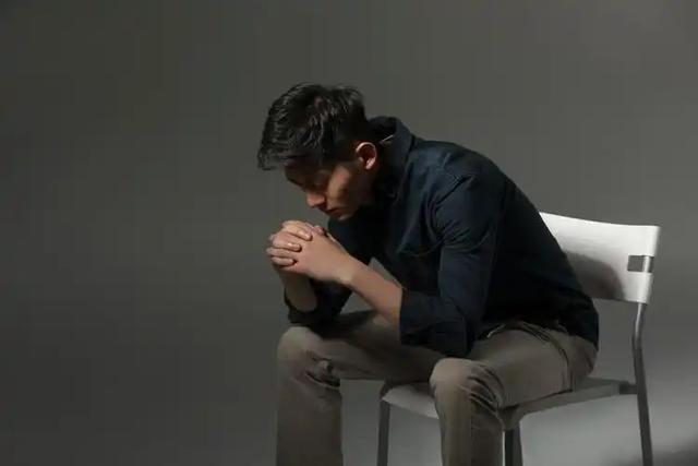 95后满30,资产荒来袭,2026中国经济中年转身?