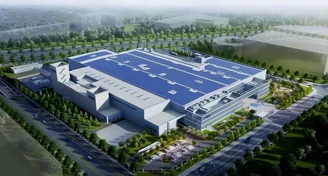 绝不向中国低头！宁愿裁员9000破产	，也不接受中国的帮助