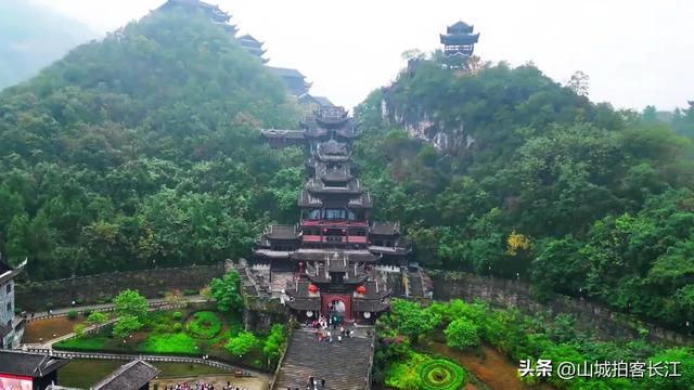 重庆极易忽略的县，拥有媲美荔波的山水，高铁开通后会爆火吗？