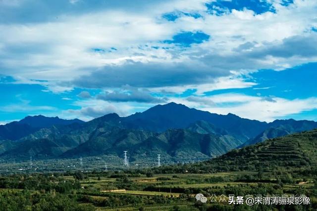 陕西渭南：天留山等南塬风光迤逦 清晰可见 宏伟大气
