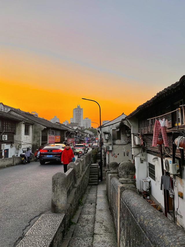 绍兴文旅也没想到，投诉鲁迅墙画的孙女士，竟给鲁迅故里做了嫁衣
