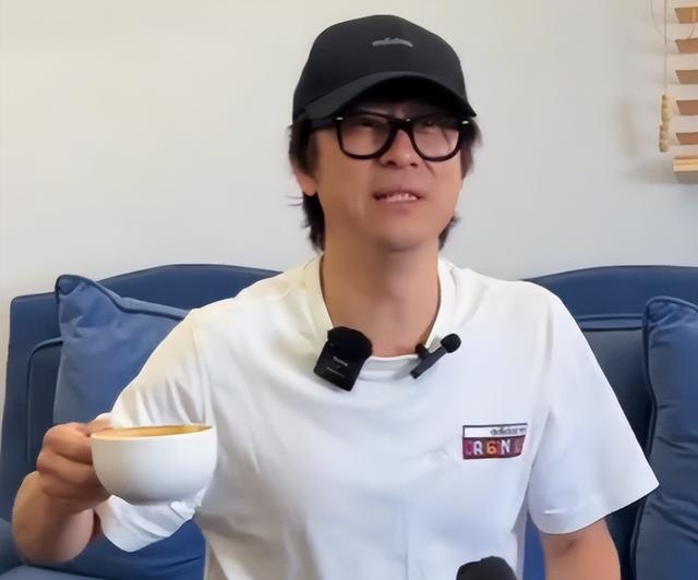 那个连登14次春晚的歌坛巨星，如今家产被拍卖“住进”养老院？