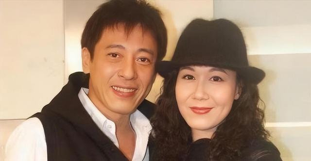 夫妻俩为了不变老，坚持31年不吃肉不生子，如今59岁近照不敢认