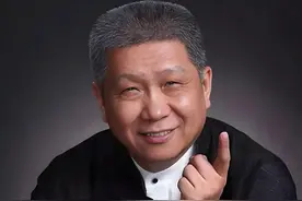 马未都的牛逼人生！从小学文化到编辑，再到身家百亿古董收藏大家图片