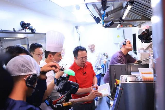 席卷4000多家主流餐馆，炒菜机器人快速爆发