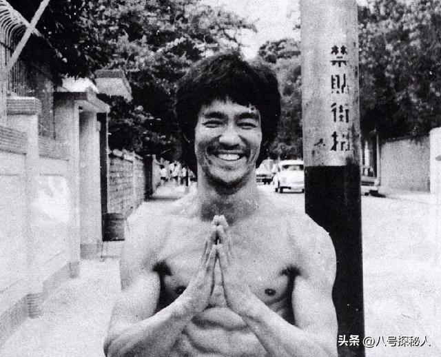 没想到！52年后丁珮终于说出真相：李小龙死前在床上倒了12分钟