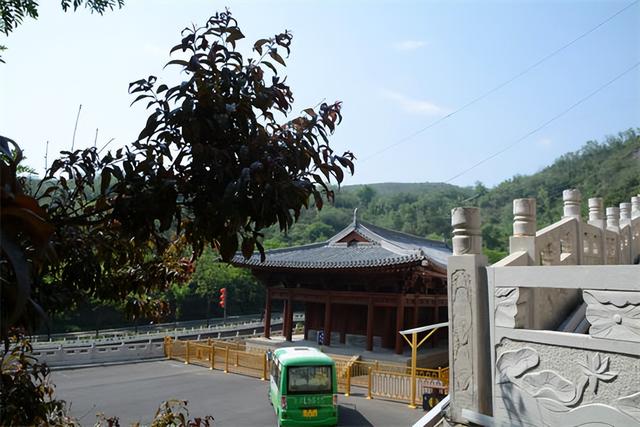 太原市文化旅游新地标——蒙山（大佛）景区