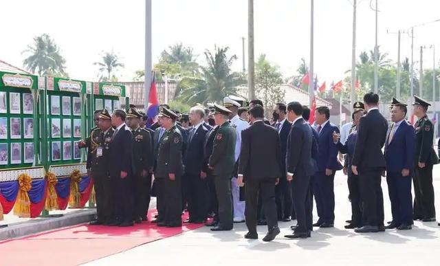 特朗普不许中国参加会议，不到24小时，中马两军决定一致对外
