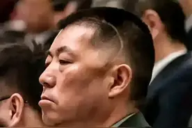 活着的一等功臣！驻守中印边境27年荣升副司令，六排勋表太罕见图片