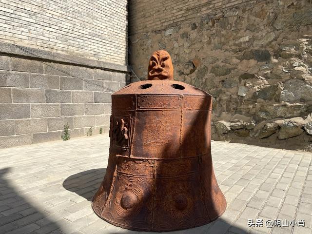 行摄包头市东河区妙法禅寺（吕祖庙）内一些珍贵的文物遗存