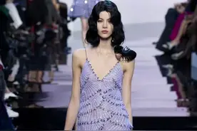 Armani Privé 温柔的紫色礼服，惊艳到我了！ ​​ ​​​图片