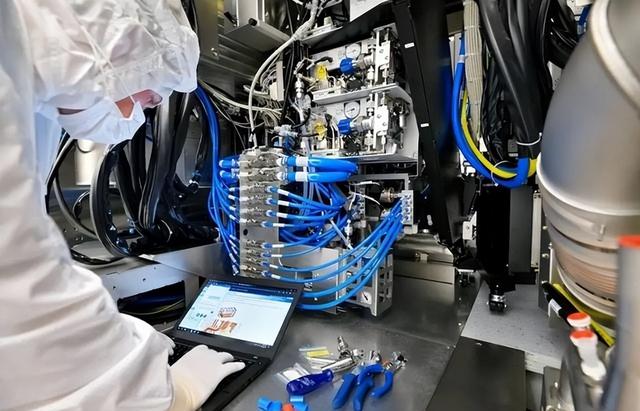 敢和美国对着干的人出现，荷兰公司无惧施压，坚持对华出口光刻机